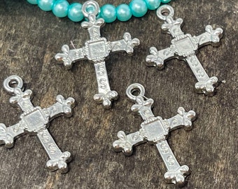 Dijes de cruz de plata antigua, colgantes de metal clásicos para joyería religiosa o inspiradora, 20 x 28 mm, cantidad: 10