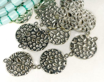 Antique Silver Hammered Jewelry Connector findings jewelry connectors,  31x24x1.5mm Qty 8