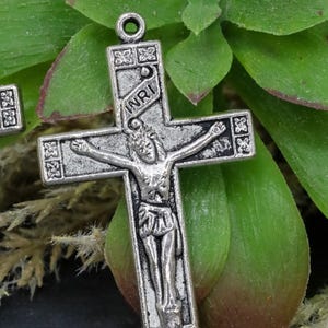 3 silver metal jewelry charm crucifix cross 44mm 26mm