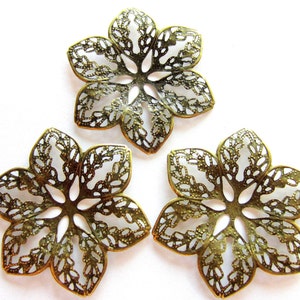 10 Filigree cabochon base bronze jewelry wrap 40mm