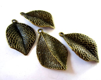 12  Antique bronze leaf charm pendants metal jewelry supplies no lead no nickel 33mm x 20mm (CC3),