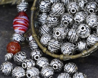 Antyczne srebrne koraliki dystansowe w stylu tybetańskim - okrągłe metalowe koraliki - srebrne koraliki - srebrne przekładki - ilość 24
