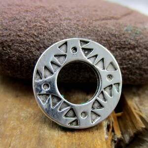 18 Circle connector rings antique silver jewelry links 15.5mm jewelry making metal findings