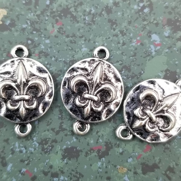 12 Silver Fleur De Lis  jewelry connectors jewelry charms antique silver pendants  19mm 13mm