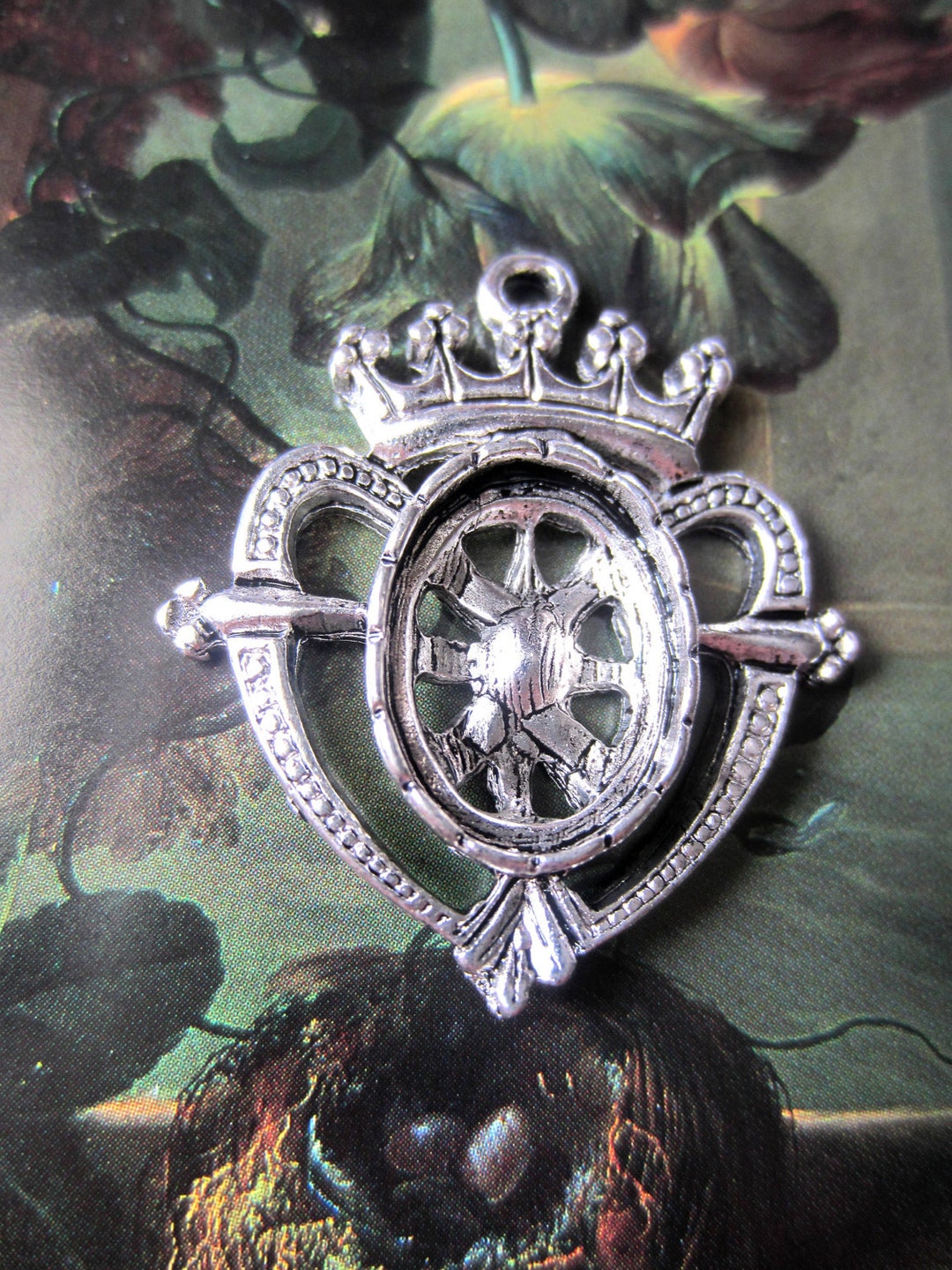 3 Crown and Heart Pendant Tray, Jewelry Pendant Supplies 34mm X 30mm Etsy