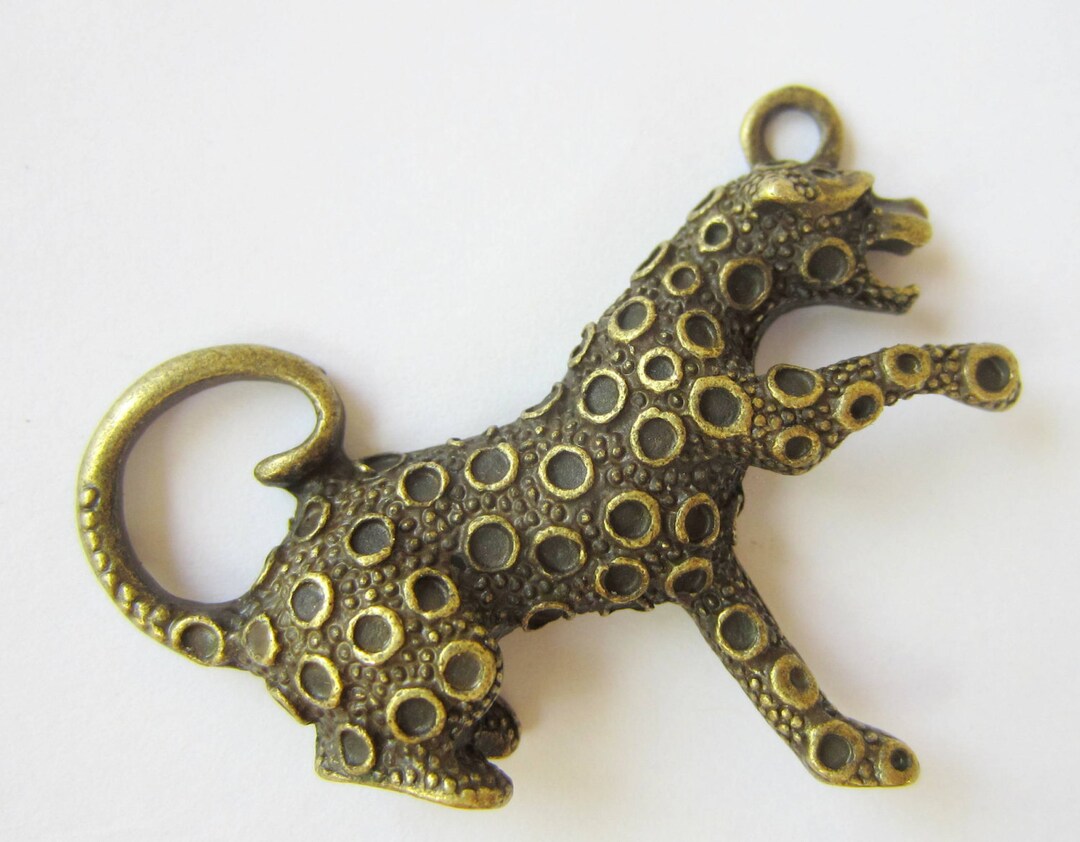 2 Snow Leopard Jewelrypendants Antique Bronze Leopard Charms Etsy