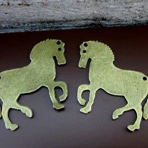 Bronzepferd Charms 18 Stück Metall Pferd Anhänger Stanzen Tags 32 mm x 28 mm (SR3) G848 EE6