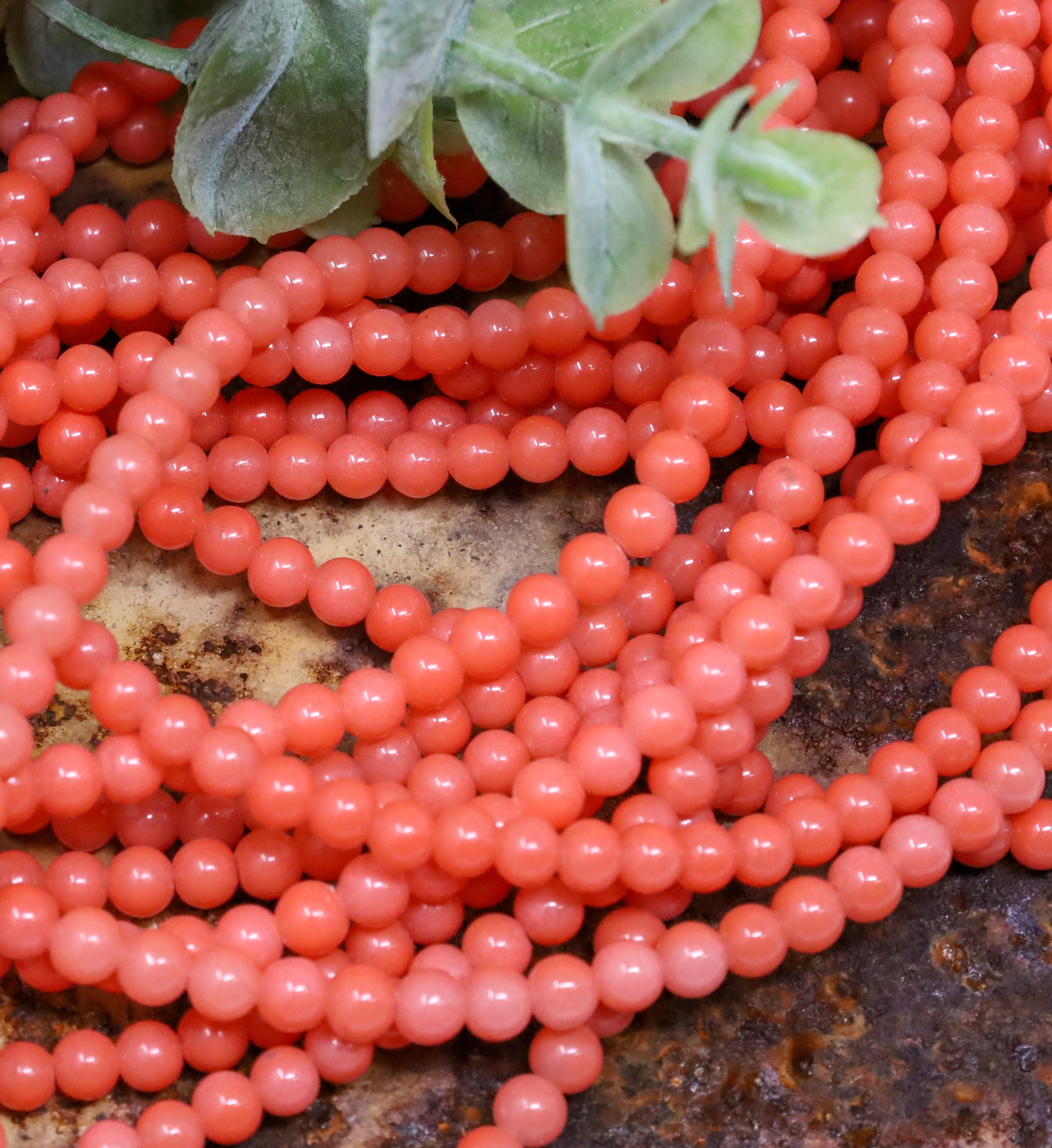 サーモンピンク翡翠ラウンドビーズ、4 mmビーズ、1連