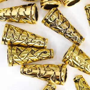 24 Gold bead caps jewelry ends metal jewelry findings  18mm x 18mm x 8mm no lead no nickel HP821 (X6)