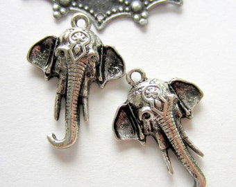 6 Elephant charms jewelry pendants antique  silver metal earring dangles 25mm x 18mm