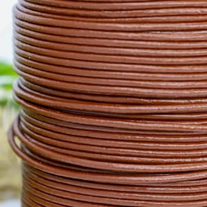 Cowhide Leather Cord – 2mm Saddle Brown Round Leather for Jewelry Making, Wrap Bracelets, DIY Crafts, Braiding Cord, Jewelry Cord