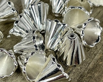 24 Bright Silver Bead Caps, Tibetan Style Bead Caps, Silver metal jewelry craft bead caps 13mm x 12mm