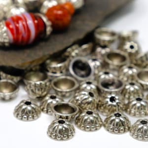 24 Antique Silver Floral Bead Caps, Silver Beads, Floral Jewelry Findings