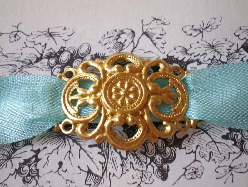 20 jewelry connectors filigree raw brass victorian style 29mm Etsy
