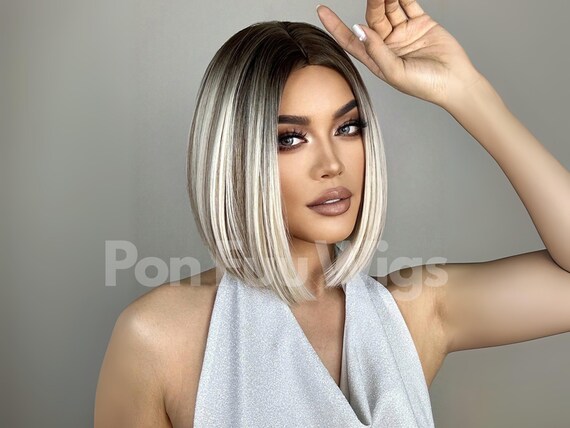 Short Ombre Blonde Wig, Dark Root to Platinum Straight  display picture 3