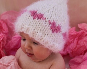 Valentine - I Love You HEARTS BABY HAT - Knit Kiss or Beanie Hat for Baby, Photography Prop