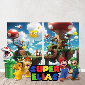 Może przedstawiać: Dekoracyjny baner ścienny przedstawiający krajobraz z gry Super Mario z postaciami Bowsera, Mario i Luigiego. Napis "SUPER ELIAS" został wykonany pogrubioną, wielokolorową czcionką. Scena zawiera lewitujące wyspy, czerwone grzyby, ż&oacute;łte gwiazdy oraz zieloną rurę.