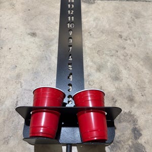 Tablero de puntuación para cornhole con portavasos, archivo DXF, accesorio para lanzar bolsas de frijoles, marcador para juegos de jardín y césped.