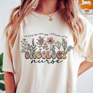 Onkologie Squad Shirt, Onkologie Krankenschwester T-Shirt, Onkologie Team passendes Sweatshirt, Geschenk für Onkologen, Wildblumen Krebs Krankenschwester T-Shirt