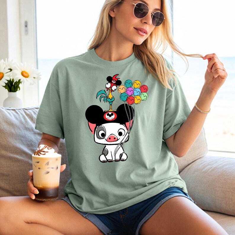 Disney Moana Pua Och Hei Hei Skjorta, Moana Hei Hei Tshirt, Disney Moana Pua Topp, Moana Characters Tee, Movie Reliease Day Matching Crewneck bild 2