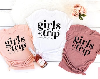 Camiseta de viaje de chicas al aeropuerto, camiseta de viaje de chicas más barata que la terapia, camiseta a juego de fin de semana para chicas, sudadera de vacaciones para chicas, suéter Vacay Mode