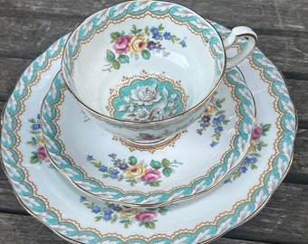 Vintage 3 Piece Set Cup and Saucer Salad Plate ROYAL STANDARD FASCINATION England