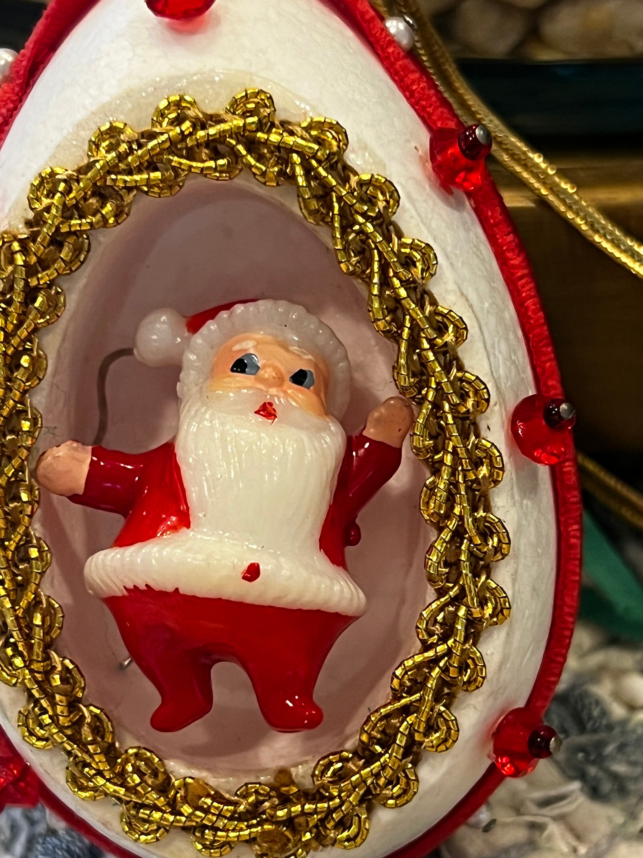 il_fullxfull.4410544497_p1ww.jpg Vintage Santa DIORAMA Egg Ornament Santa Claus main image 0