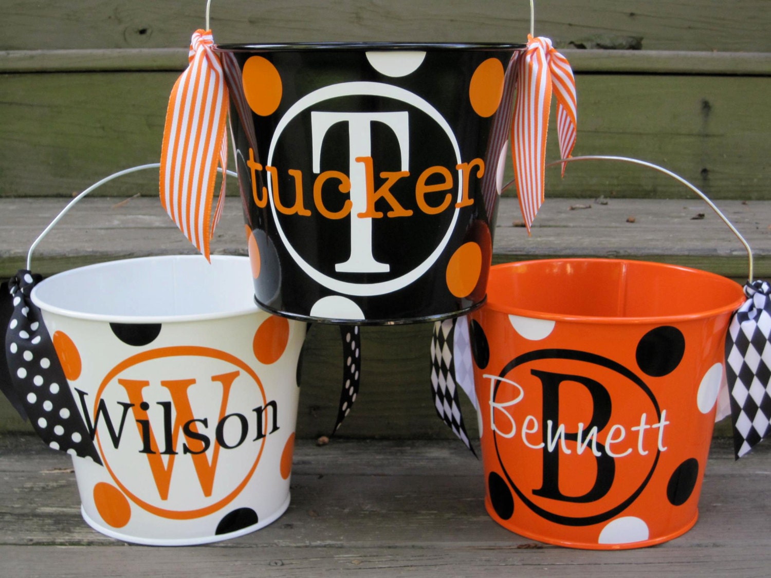 Personalized 5QT Halloween Trick or Treat Bucket with Handles/White with Black Cat and Pumpkin & Name/Many Designs to Choose From