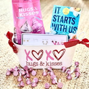 Valentine Medium White Oval Metal Bucket for Teacher Gift, Snack Basket, Valentine&#39;s Day;Client/Corporate Gift