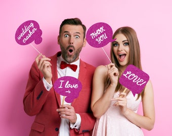 24 wedding photo booth props signs pink glitter effect - PRINTABLE, diy wedding, speech bubble thought bubble, on a stick, fun photo props