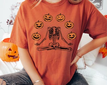 Skeleton Pumpkin Shirt, Womens Halloween Gift, Spooky Season Sweatshirt, Funny Halloween Pumpkin Sweatshirt, Pumpkin And Skeleton Sweatshirt