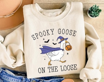 Funny Halloween Spooky Goose Sweatshirt: Spooky Goose Halloween Gifts, Goose Lover Fall Gift