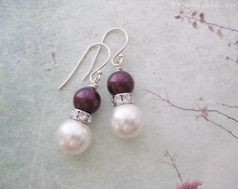 Caitlin- Bridesmaids Plum and White Pearl Earrings Swarovski Blackberry Bridal Dangle Earrings Bridesmaid Pearl Earrings