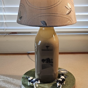 Schokomilch Touch Lampe (Schirm nicht enthalten).