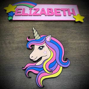 パーソナライズされたユニコーンテーマの寝室ドアハンガー。手作りのドアサイン。 Letrero de Unicornio、Letrero Decorativo Personalizado、Hecho a mano。