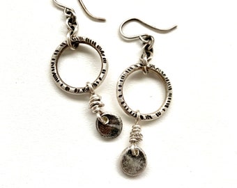 Klonterige Getextureerde Sterling Silver Bungel Oorbellen