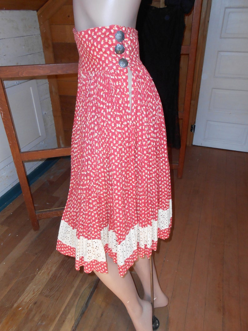 Size S-M Vintage Red-White 50/'s Cotton Full Skirt with Wide Waistband