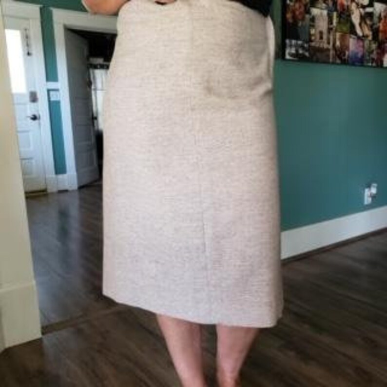ladies classic tweed skirt