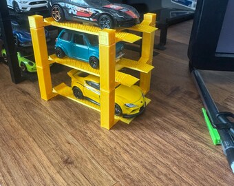 1/64 Scale 4 Post Car Lift Display | Stackable Diorama for Hotwheels Collectors