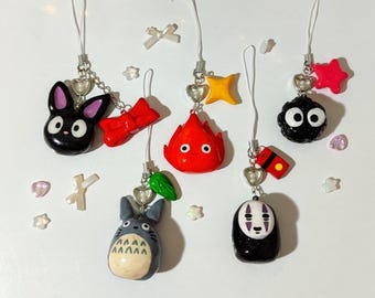 Llaveros inspirados en Ghibli: dijes de arcilla hechos a mano