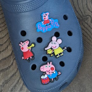 Charms para sandalias inspirados en anime, colgantes para zapatos, charms para zapatos