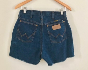 Vintage 80’s wrangler jeans cut off shorts, wrangler cut offs, wrangler jean shorts, vintage Wrangler jeans