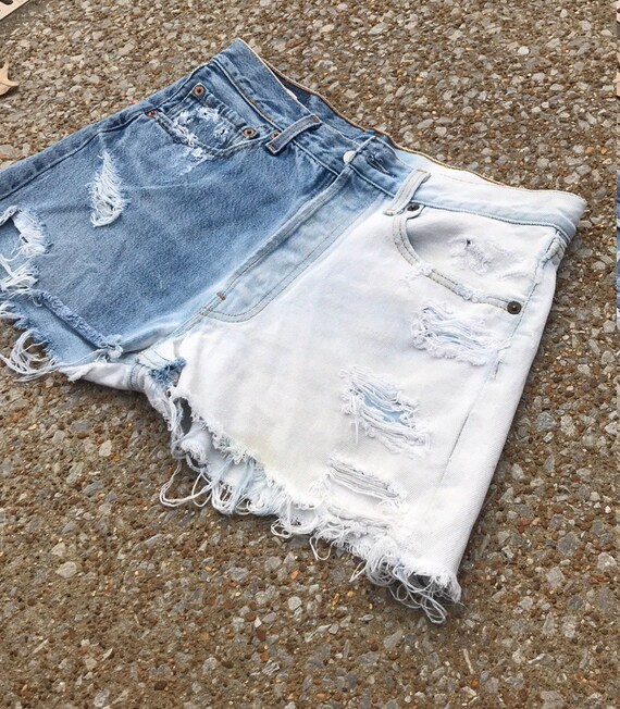 Vintage Levi’s 501 cut off jean shorts size 6 - image 5