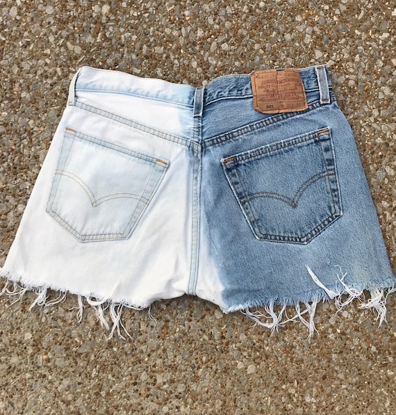 Vintage Levi’s 501 cut off jean shorts size 6 - image 2