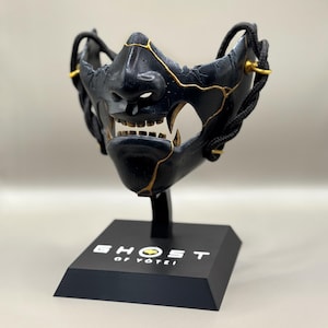 Ghost of Yotei — Black Dye Deluxe Edition Mask with Display Stand