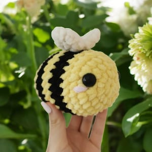 Amigurumi Bee