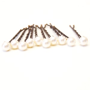 Ivory Pearl Wedding Hair Pins. Set of 10 Hair Grips. 8mm Crystal Pearls. Bridal Hair Accessories. Wedding Hair Accessories.