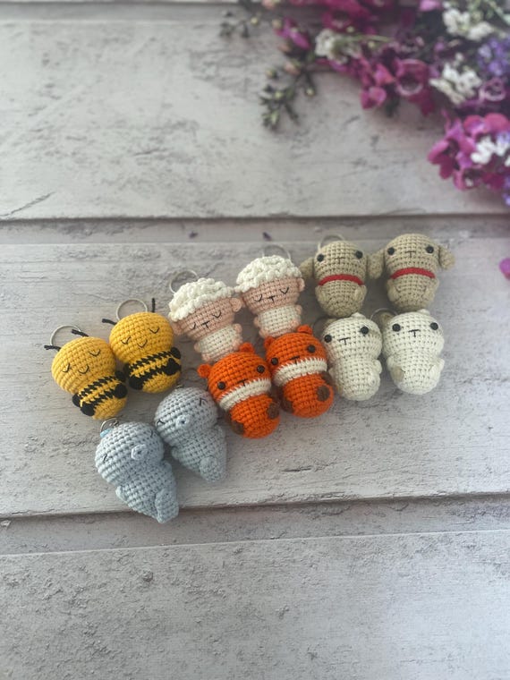 美品】ハンドメイド ウール毛糸 手作り 灰色猫の紳士あみぐるみ