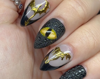 Dragon Eye Press On Nails – Fourth Wing Black & Gold Textured Nails | Fantasy Claw Nails | 3D Gothic Nail Art | Handmade Stiletto Fake Nails