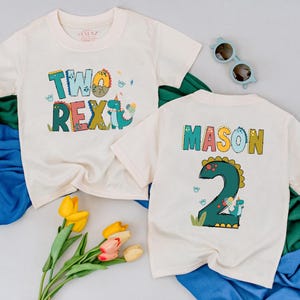 Gepersonaliseerde shirt twee Rex feestvarken, outfit 2e verjaardag jongen, dinosaurus verjaardag peuter T-shirt, tweede verjaardagscadeau